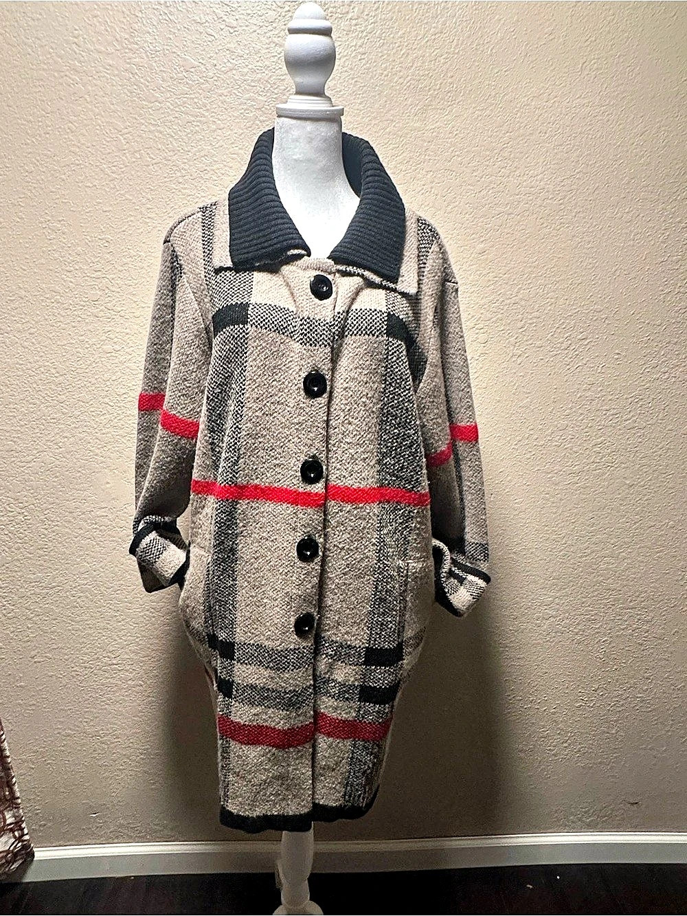 Joseph Ribkoff Plaid Cardigan in Gray & Red Size XL